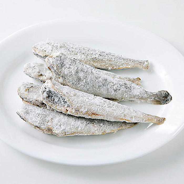 骨までパクリ！フライパンこまい