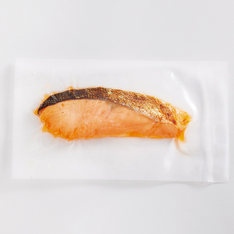 湯せんで簡単！青森サーモンの塩焼き