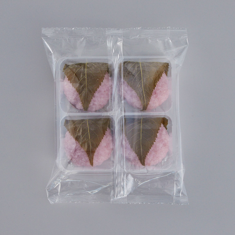 お餅屋さんの桜もち