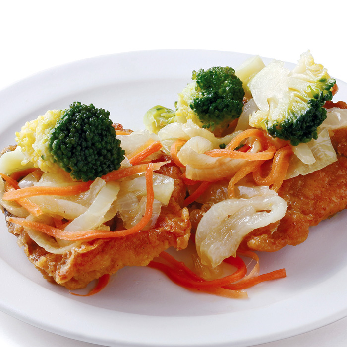 彩り野菜とさばのカレー風味