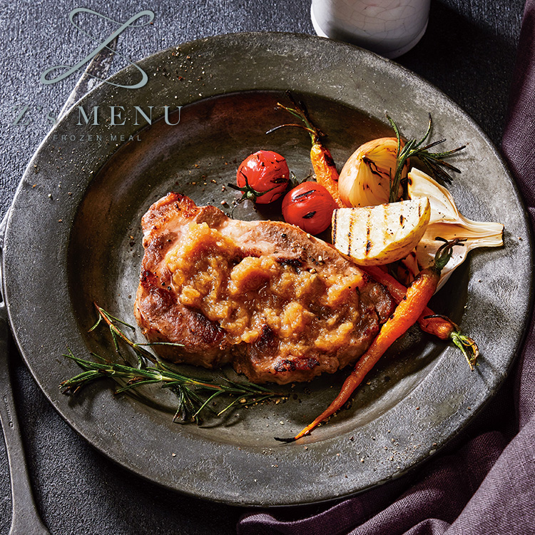 ４Ｘポークのローストポーク　シャリアピンソースを添えて