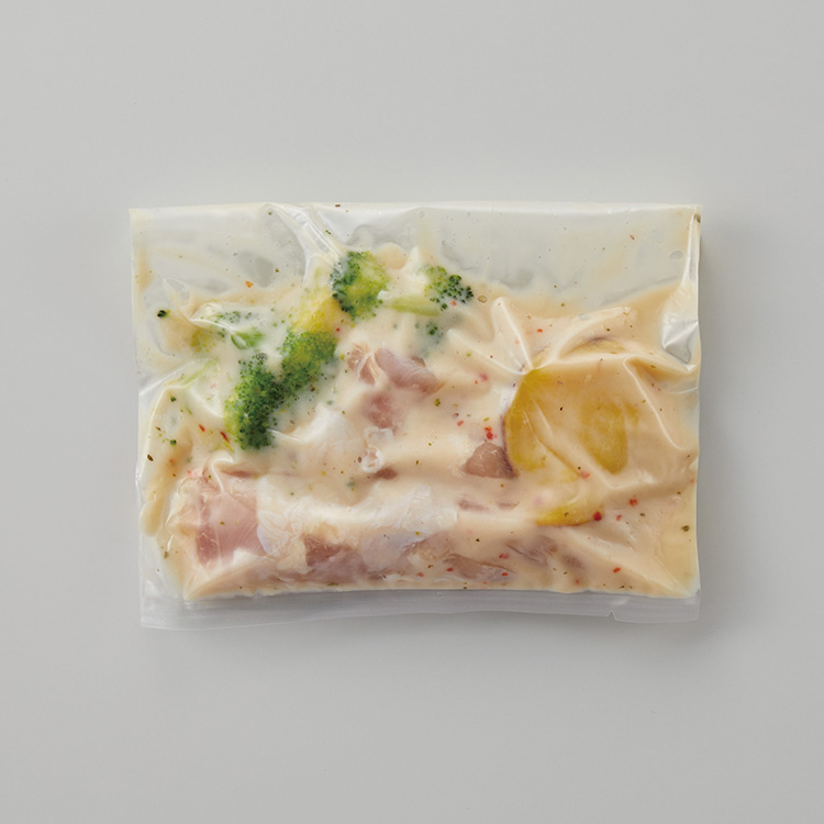 シュクメルリ（鶏肉のクリーム煮）