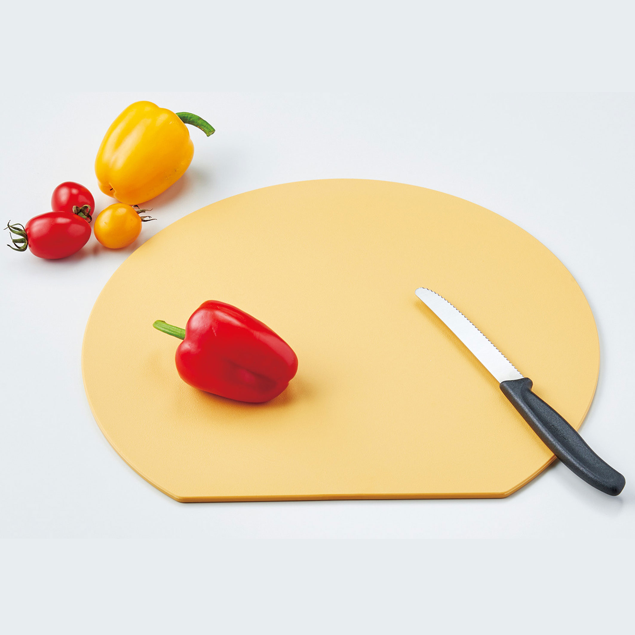 軽くてラクラク！Ｄ型カッティングボード