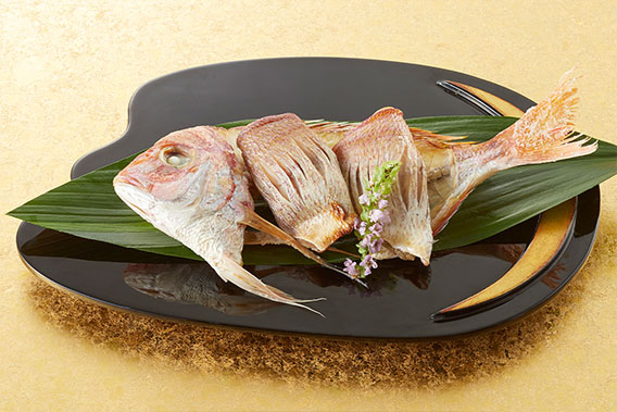 画像:鯛の姿焼