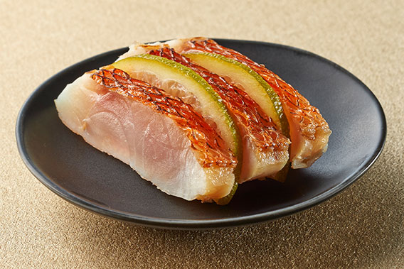 画像:金目鯛の焼き霜造り